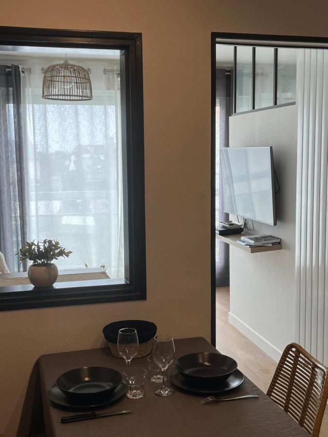 Coeur De Concarneau, Appartement Entier, Proche Centre, Corniche Et Plage Avec Parking Exterior foto